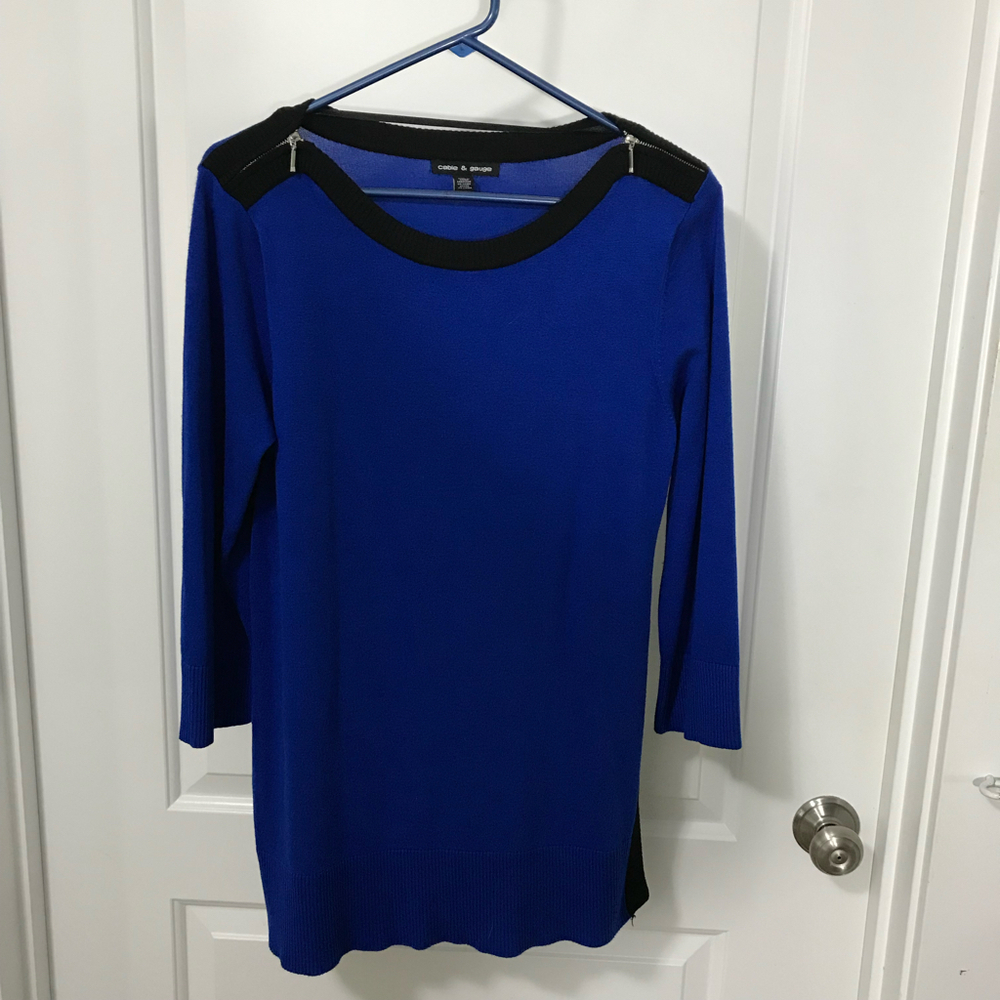 Cable and Gauge  Royal Blue with Black Trim Rayon/Poly Tunic Sweater Sz Lg